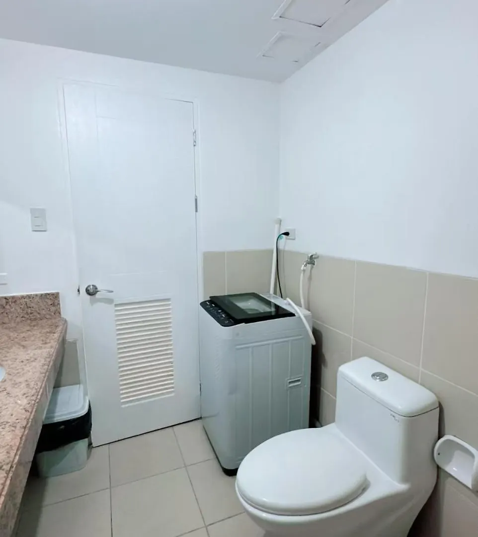 Near Naia 3 Condo Manila Appartamento